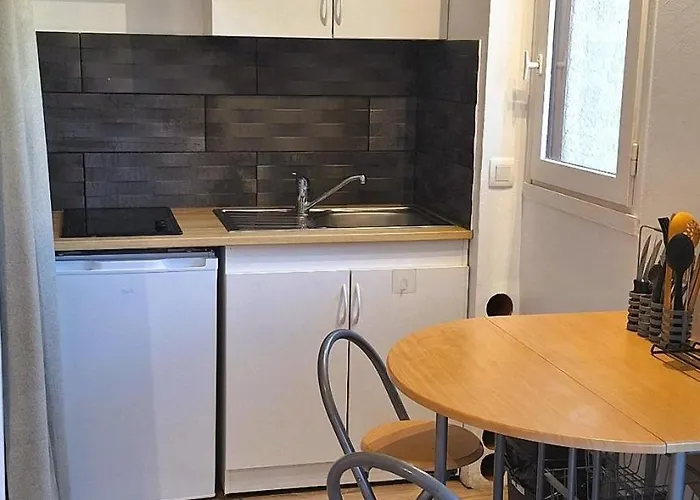 - Franceville 200 M De La Merville-Franceville-Plage